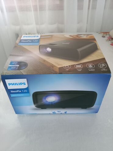 в компьютерный клуб: Проектор Philips neopix 120. сост отличное использован 3,4 раза