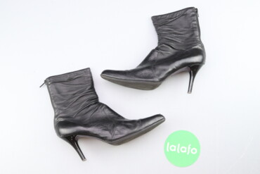 36 товарів | lalafo.com.ua: Жіночі шкіряні чоботи р. 39 Висота підбора: 9 см Висота халяви: 16