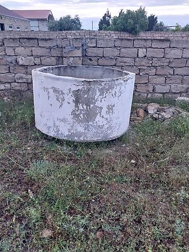 Бетонные колодцы: Beton quyu üzükləri

2ədəd beton satılır biri 1metrə biri 1.5metrə — 2