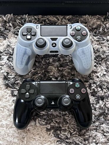 PS4 (Sony Playstation 4): Prodajem PlayStation 4 konzolu u super stanju, radi bez kočenja i na lalafo.rs — 9 PS4 (Sony Playstation 4): Prodajem PlayStation 4 konzolu u super stanju, radi bez kočenja i — 9