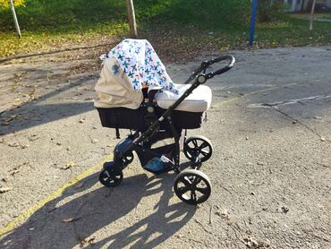 Kolica za bebe: Decija kolica
