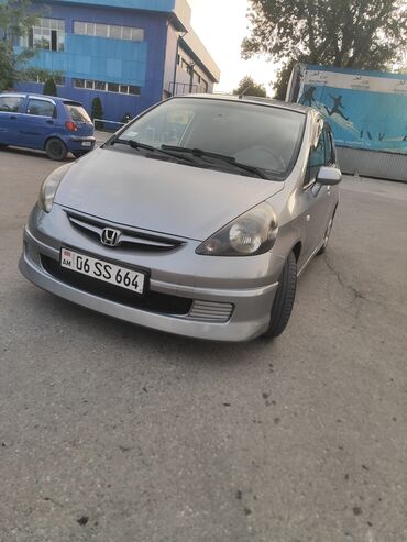 срочна сатылат машина: Honda Jazz: 2005 г., 1.4 л, Вариатор, Бензин, Седан