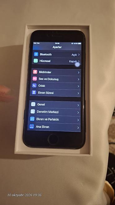 irsad iphone 7: IPhone 7, Qara, Barmaq izi — 4