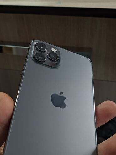 Apple iPhone: IPhone 12 Pro, Б/у, 128 ГБ, Graphite, Защитное стекло, Чехол, В рассрочку, 84 %