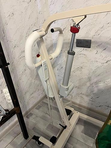 tibbi avadanliqlar az: Elektrikli pasiyent qaldırıcı (mobil lift) - Məqsəd: yataqdan — 2