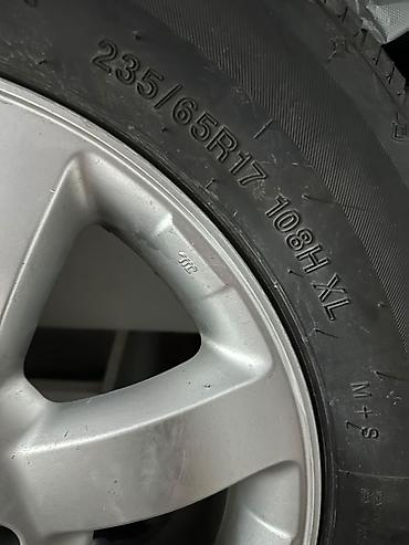 ххх 17: Оригинальные литые диски Honda с шинами полный комплект - Диаметр — 4