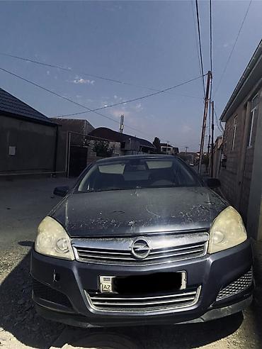 mercedes 160 a: Opel Astra: 1.3 l | 2008 il 31933 km Sedan — 1