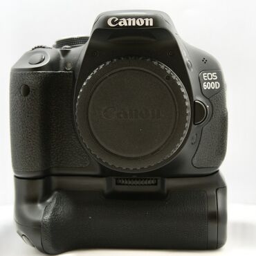 Canon EOS 600D DSLR fotoaparatı fotoqrafiya həvəskarları üçün nəzərdə