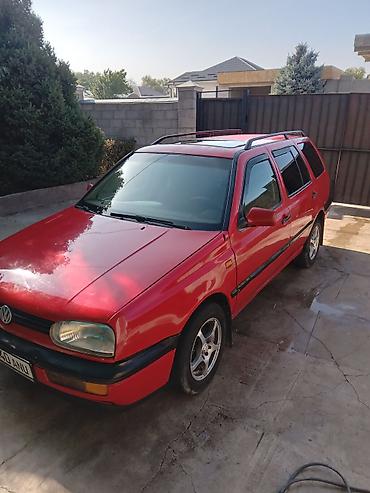 Volkswagen Golf: 1994 г., 1.8 л, Механика, Бензин, Универсал