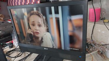 Б/у Телевизор LG Led 24" HD (1366x768), Самовывоз