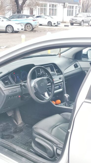 Hyundai: Hyundai Sonata: 2018 г., 2 л, Автомат, Газ, Седан — 6