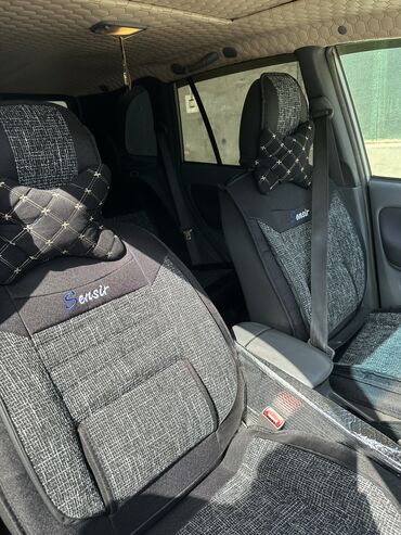 Toyota: Toyota RAV4: 2003 г., 2 л, Автомат, Бензиновая, Внедорожник — 9