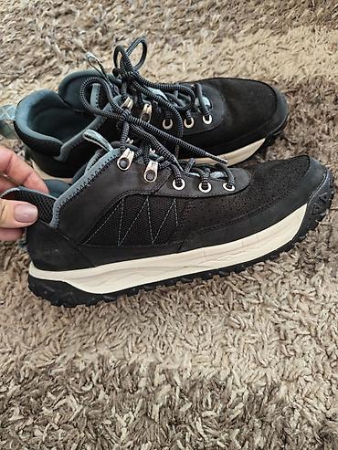 pertlanje patike: Original Timberland patike. bas u lagane i udobne. br.41,gaziste — 2