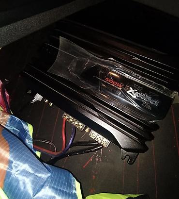 jec 1200: Kenwood 1200 W basovka qutu ve ses gücləndirici 500 W hamisi bir — 4