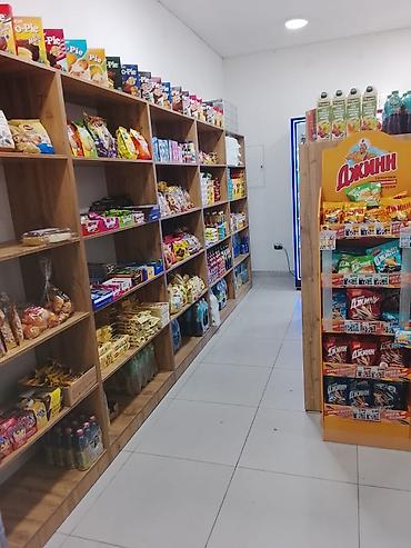 животные для дома: Продуктовый мини-маркет у дома - Ассортимент: напитки (Coca‑Cola — 3