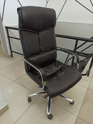 мебель для бизнеса: Кресло руководителя, Офисное, Б/у