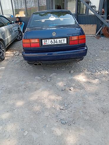 вент выход: Volkswagen Vento: 1992 г., Механика, Бензин, Седан — 4