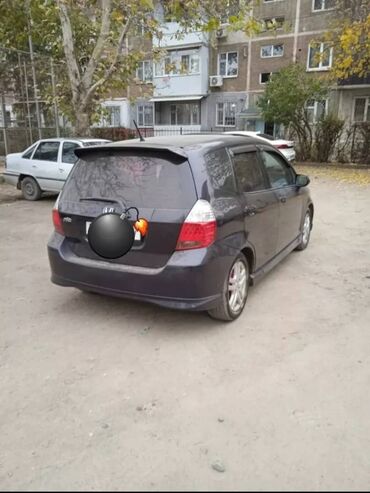 Honda: Honda Fit: 2008 г., 1.5 л, Механика, Бензин, Хэтчбэк