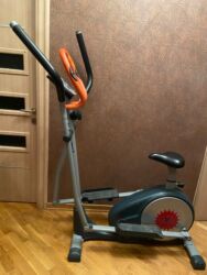 Маски, очки: Velo tirnajor satilir 220 azn 
Tam islekdi 
Unvan Nizami metro . Xumar