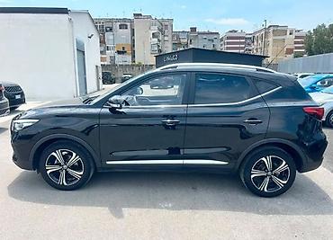 MG: MG ZS: 2024 г., Кроссовер — 3