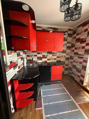 красная речка продаю дом: 2 комнаты, 50 м², 105 серия, 3 этаж, Евроремонт