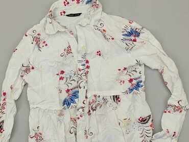 białe bluzki młodzieżowa: Блуза жіноча, M, стан - Дуже гарний