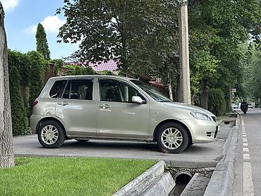 сг: Mazda Demio: 2003 г., 1.3 л, Автомат, Бензин, Хэтчбэк — 4