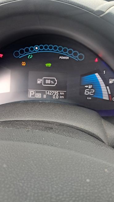Nissan: Nissan Leaf: 2013 г., Электромобиль, Хэтчбэк — 8