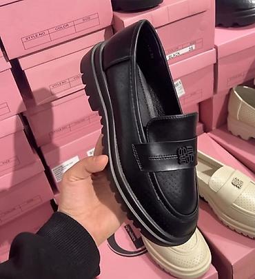 Mokasine: Brojevi
36-40
2500
OR💥💥 — 1