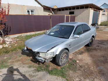 Honda: Honda Accord: 2000 г., 2 л, Автомат, Бензин, Седан