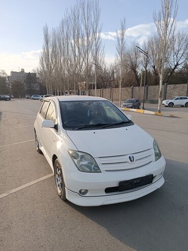 Toyota: Toyota ist: 2003 г., 1.5 л, Автомат, Бензин