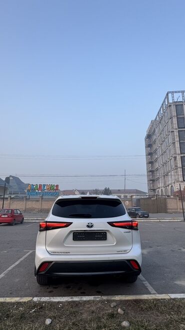 Toyota: Toyota Highlander: 2023 г., 2.5 л, Автомат, Бензин, Кроссовер — 15