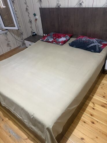 Yataq otağı dəstləri: İkinəfərlik çarpayı, 2 tumba — 10