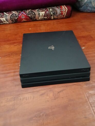 PS4 (Sony PlayStation 4): PS4 (Sony PlayStation 4)