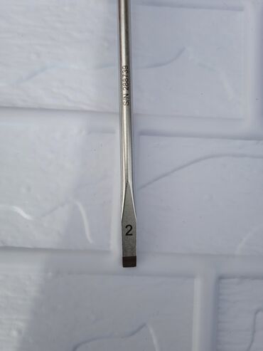 Šrafcigeri i električni odvijači: Srafcigeri Swiss Tools novi. PB 100.4-0x6,5 cena 4evra PB — 4