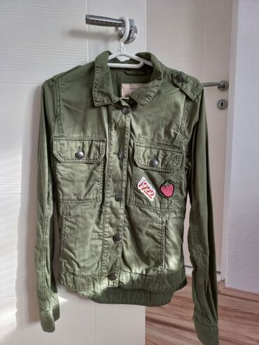 kožne jakne s krznom: Potpuno nova original hollister jakna nikad nije nosena. Velicina s