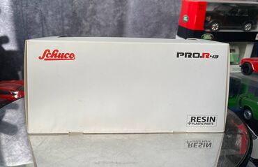 Avtomobil modelləri: Коллекционная модель Aurus Senat limousine Russia Vladimir Putin 2018 — 3