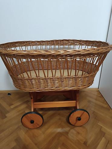 Pletena kolevka sa postoljem za bebe. Izrađena od 100% prirodnih i na lalafo.rs — 6 Pletena kolevka sa postoljem za bebe. Izrađena od 100% prirodnih i — 6
