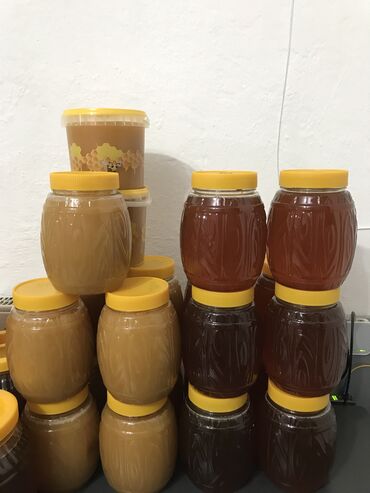продажа мёда: Бал сатылат 550кг Токтогул таза балы Эки туру бар :кызыл бал
