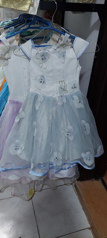 Donlar: Qiz uşagi ucun 30 eded geyimler 5 yaşdan 12 yaşa kimi .baxir — 22