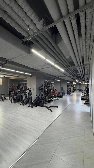 Башка коммерциялык кыймылсыз мүлктү сатуу: 🏢 ПРОДАЁТСЯ ГОТОВОЕ КОММЕРЧЕСКОЕ ПОМЕЩЕНИЕ 📍 Общая площадь: 392 м² + — 3