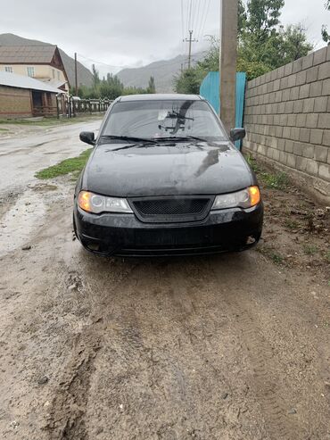 хаммер машина: Daewoo Nexia: 2010 г., 1.5 л, Механика, Бензин, Седан