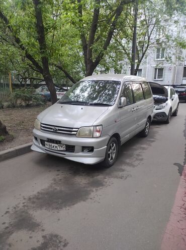 Toyota: Toyota Noah: 1997 г., 2.2 л, Автомат, Дизель, Минивэн