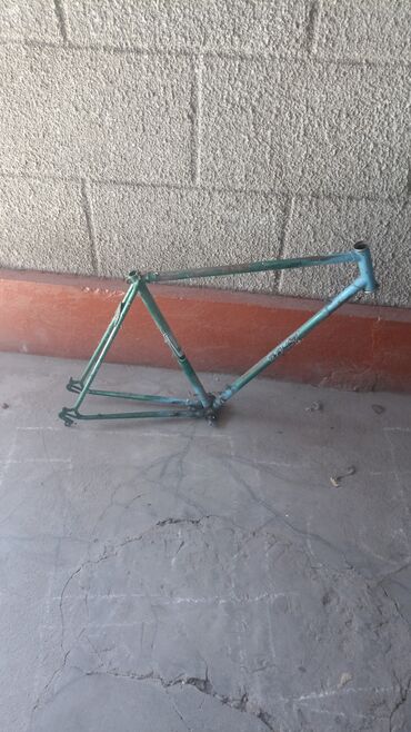 электромоторы для велосипедов: Рама шоссейного велосипеда