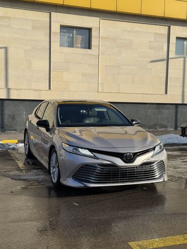 Toyota: Toyota Camry: 2019 г., 2.5 л, Автомат, Бензин, Седан