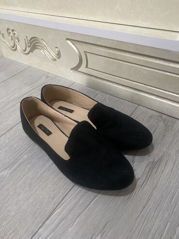обувь жорданы: Туфли La Rose, 37, цвет - Черный