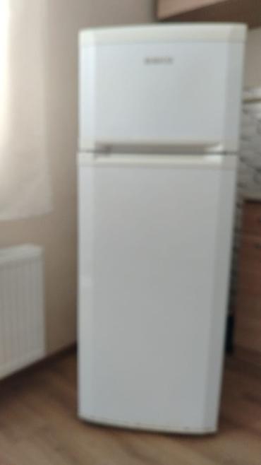 kontakt home ütü: İşlənmiş 2 qapılı Beko Soyuducu Satılır, rəng - Ağ — 1