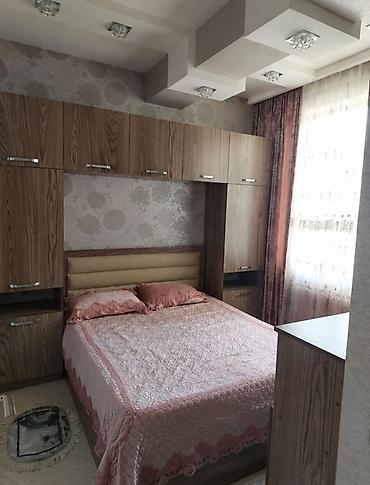 zigda kiraye ev: 📍 Sumqayıt, 17-ci məhəllə 16 mərtəbəli binanın 2-ci mərtəbəsində, 3 — 4
