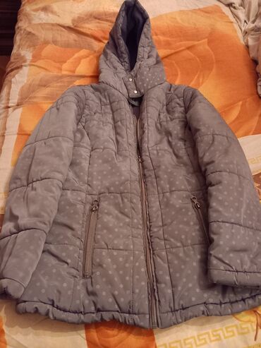 palto na devochek: Куртка для девочки на рост 152 cм. Из-за границы. Тёплая.Качественная