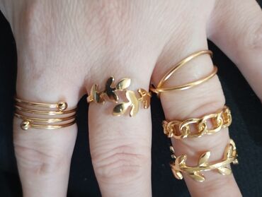 Narukvice: Set narukvica sa privescima – crni podesivi končić i metalni elementi — 8